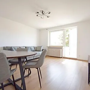 Helle In Findorff Apartment